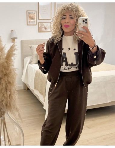 PANTALÓN MOM FIT TACHAS