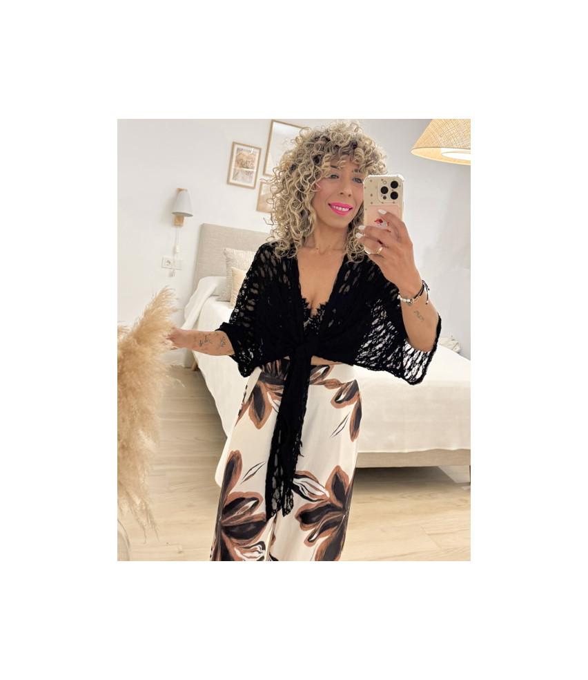 BLUSA ENCAJE MULTIPOSICION