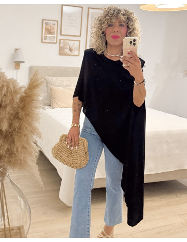 CAMISETA ASIMÉTRICA HOMBRERAS