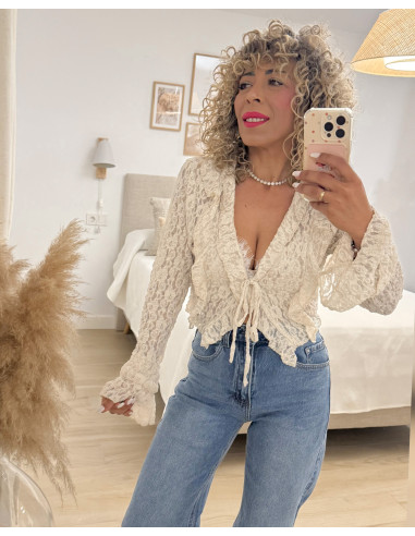 BLUSA ANUDADA ENCAJE
