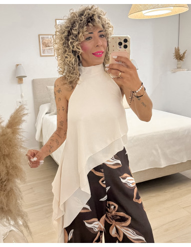 BLUSA ASIMÉTRICA VOLANTE