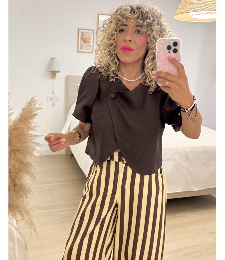 CHAQUETA CORTA BOTÓN