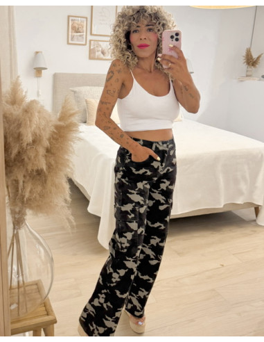 PANTALÓN CARGO CAMUFLAJE