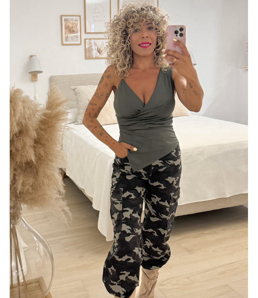 PANTALÓN CARGO CAMUFLAJE
