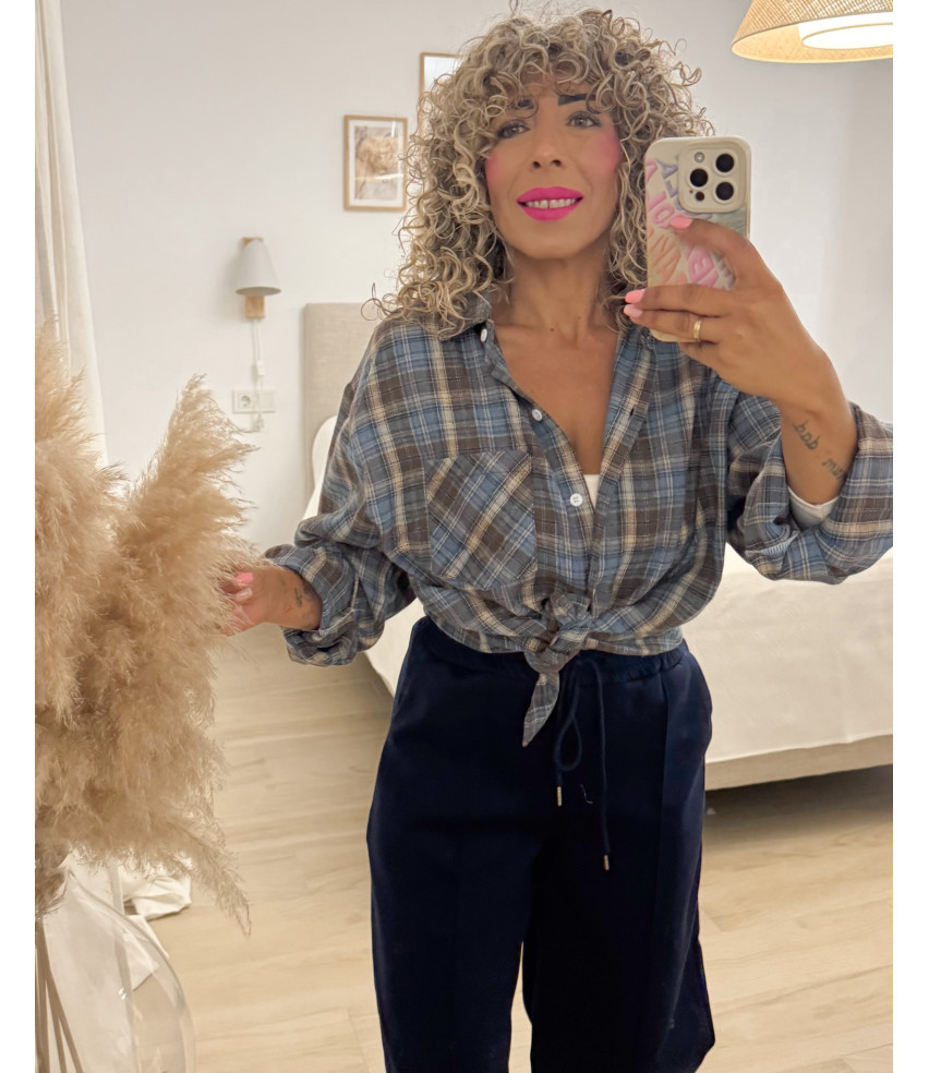 CAMISA CUADROS ABOTONADA